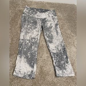 White and gray workout capri leggings